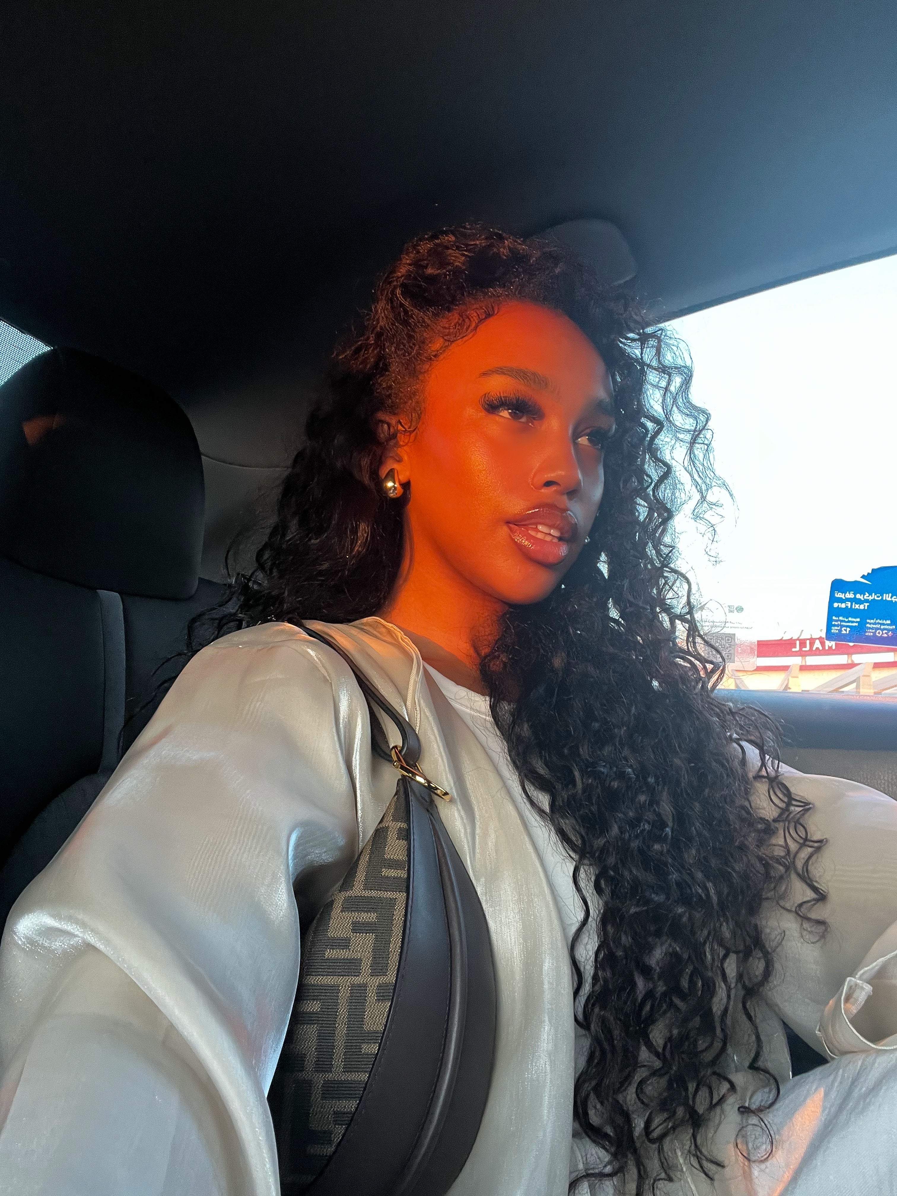 Loose Curl Bundles - Belize Curl